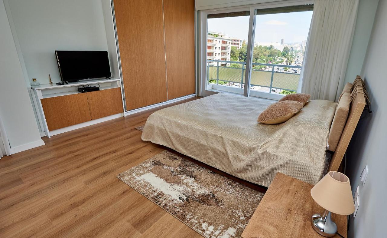 The El Greco Spirit Meets The Athenian Luxury Apt1 Exterior foto